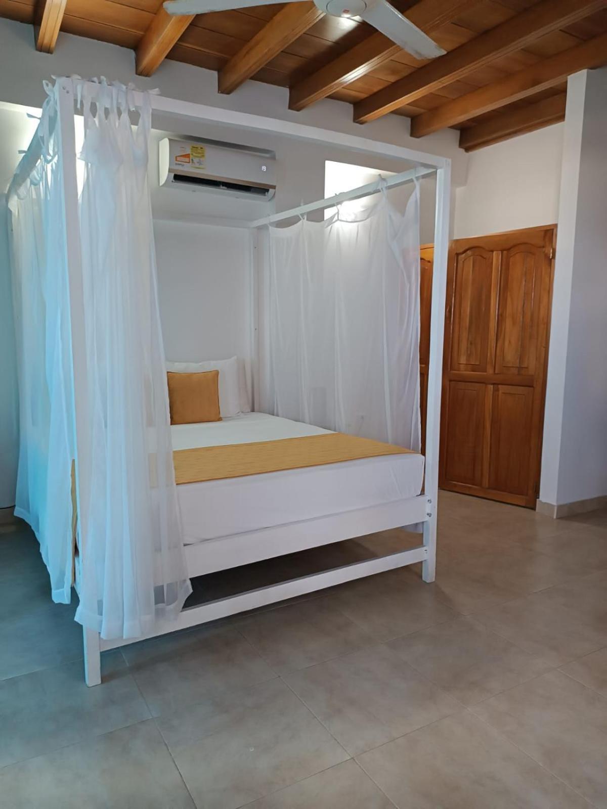 Hotel 3 Banderas Manzanillo Del Mar Cartagena Dış mekan fotoğraf
