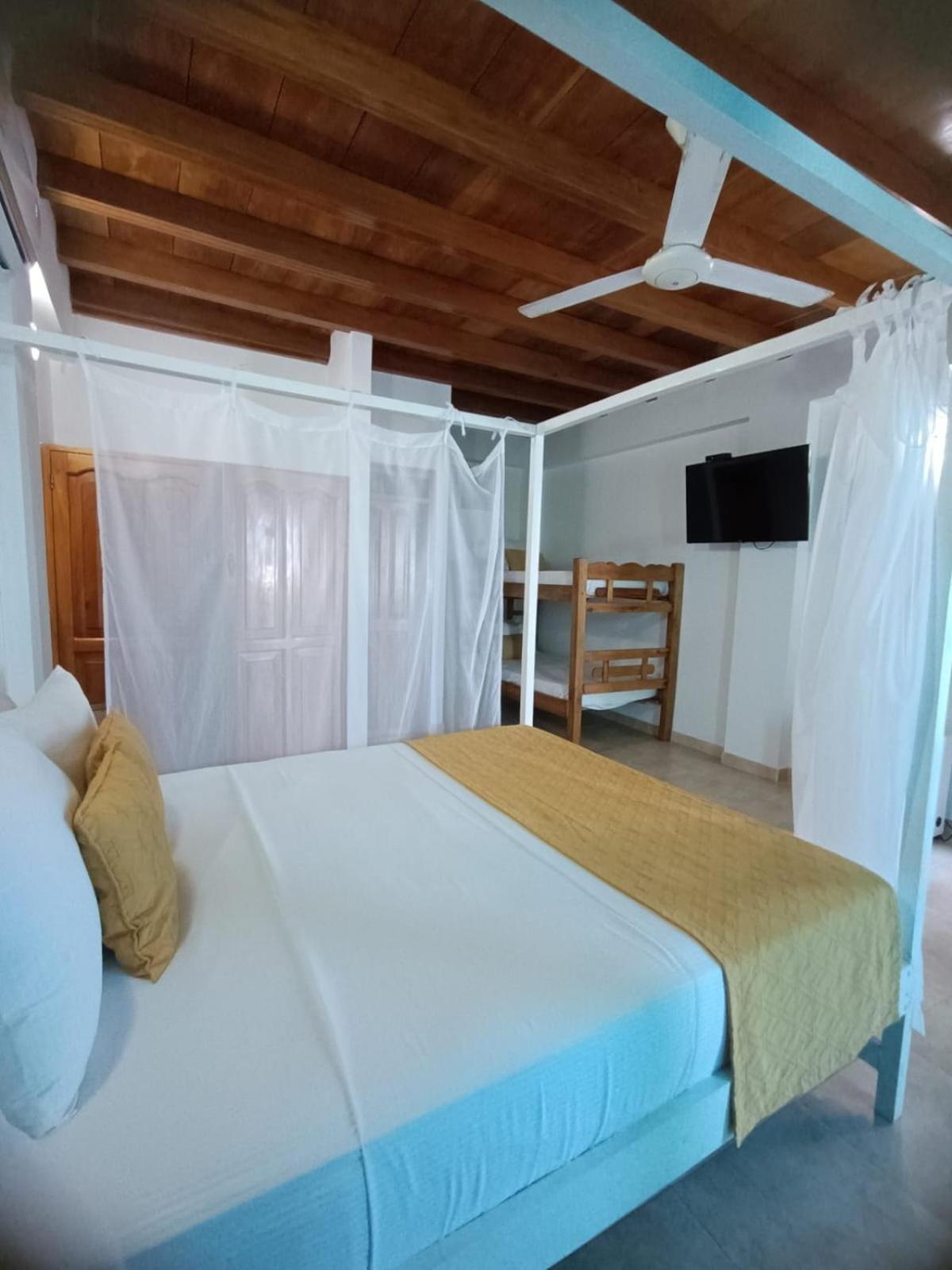Hotel 3 Banderas Manzanillo Del Mar Cartagena Dış mekan fotoğraf